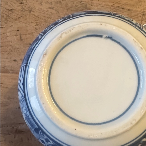 Japanese Blue & White Ceramic Mizusashi (Tea Ceremony Water Jar) - Picture 8 of 11